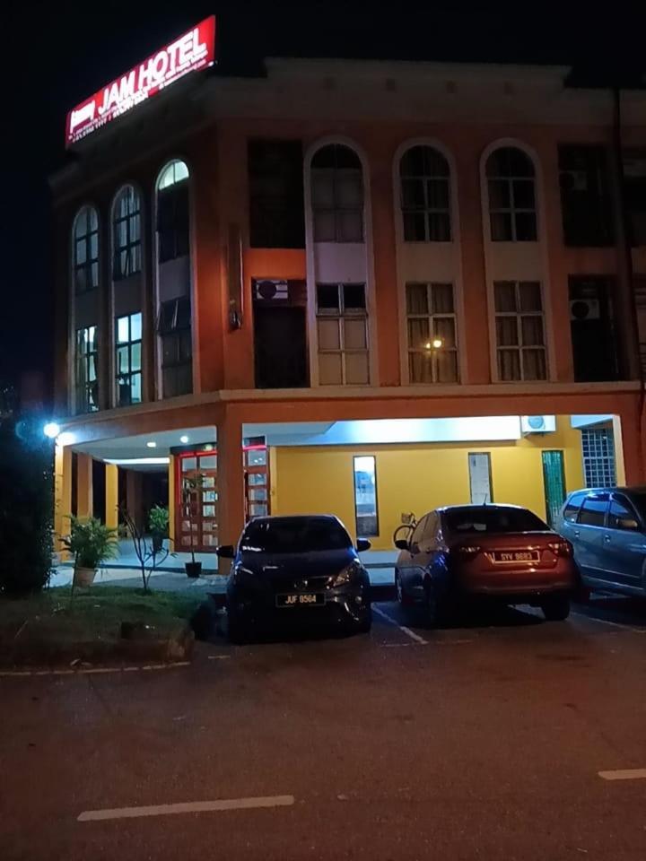 Jam Hotel Kota Warisan Sepang @ Erl Salak Tinggi, Klia 1-2 & F1 Exterior photo