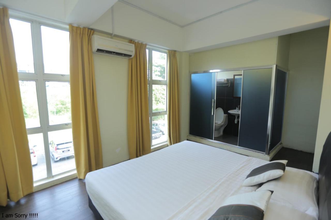 Jam Hotel Kota Warisan Sepang @ Erl Salak Tinggi, Klia 1-2 & F1 Exterior photo